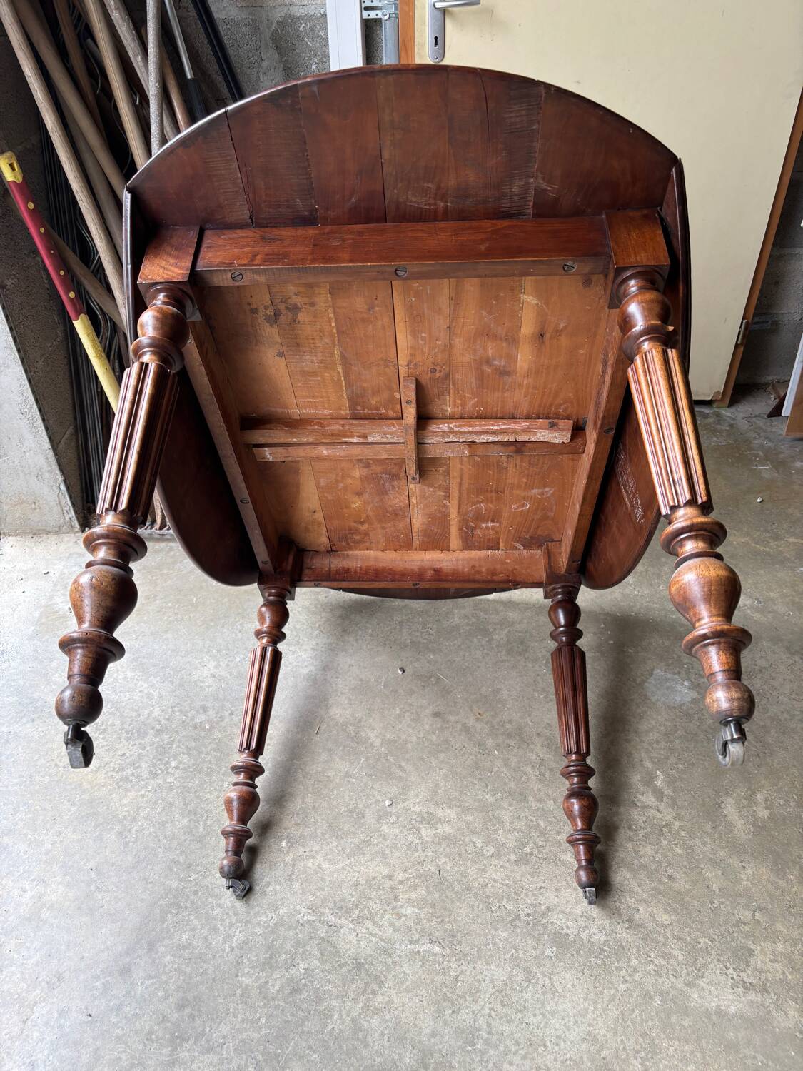 Oval walnut table