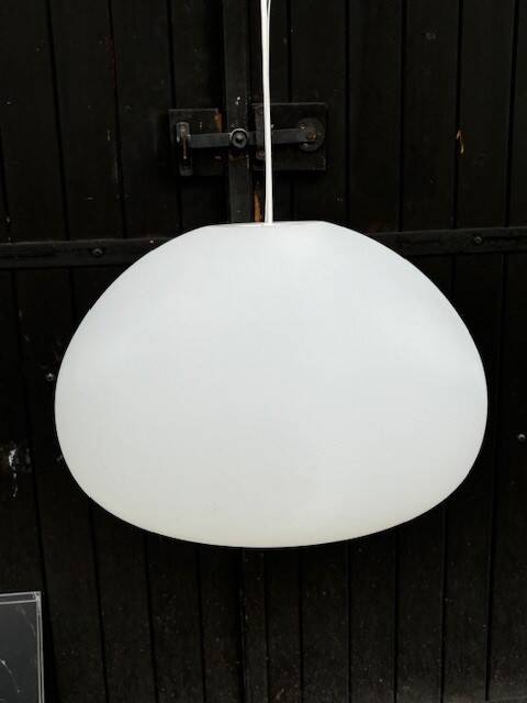 Fluid suspension by Claesson, Koivisto and Rune for Muuto - Sweden 2000s
