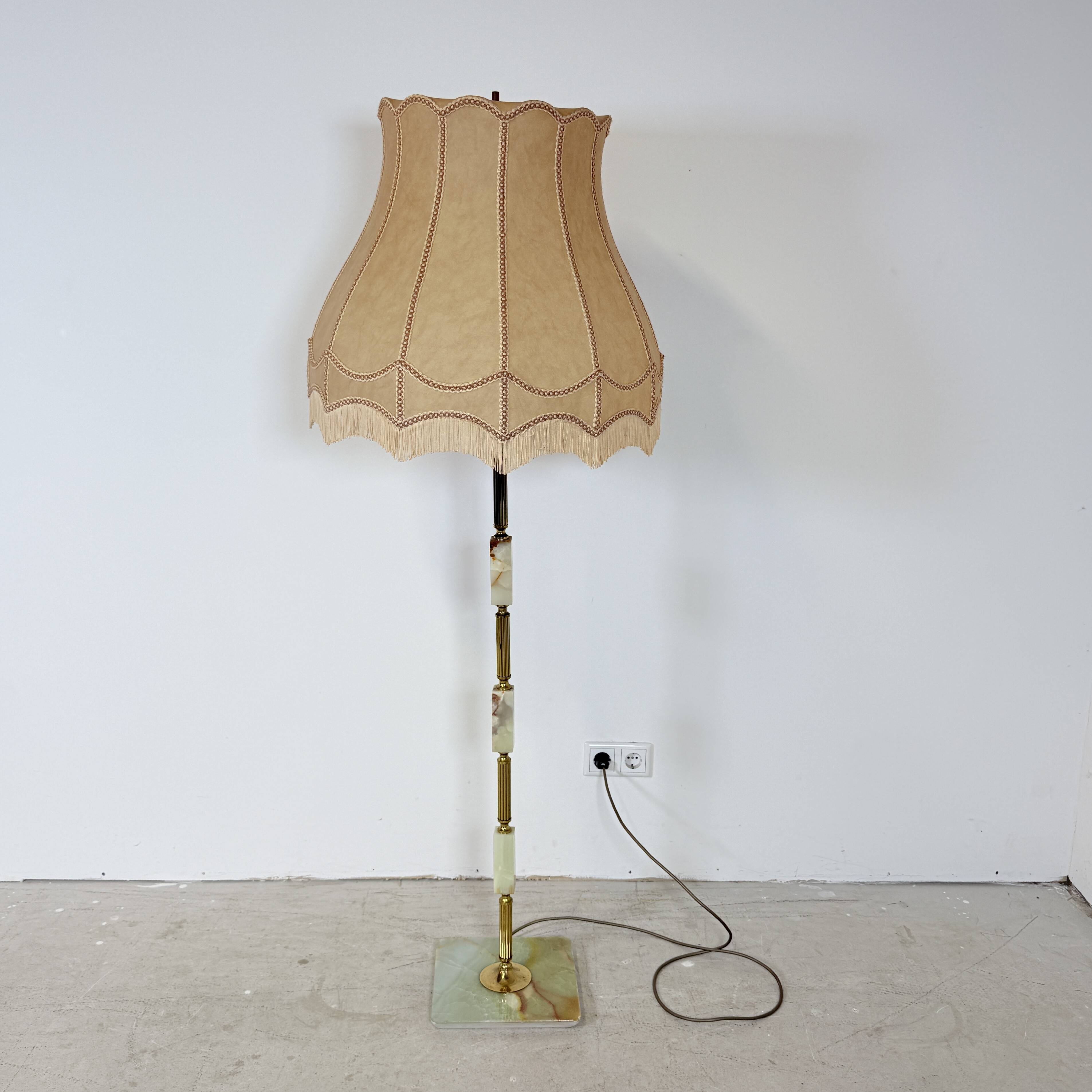 Vintage floor lamp with brass frame and onyx base