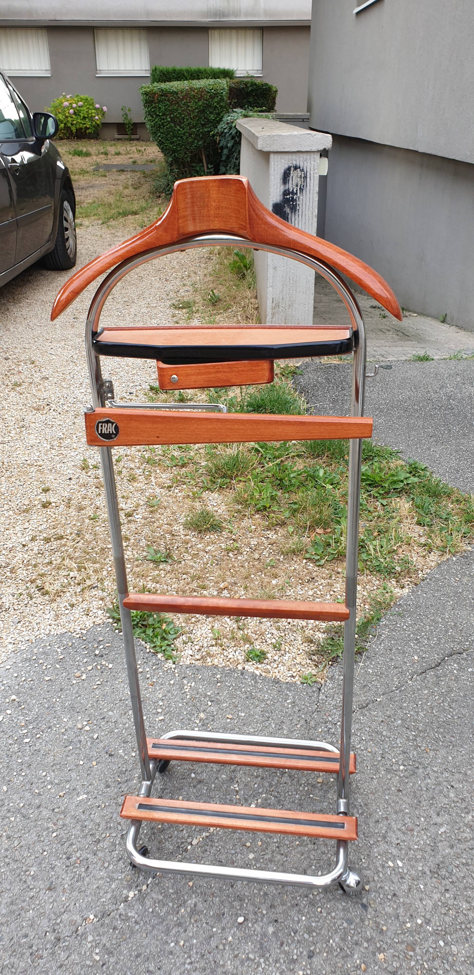 Vintage Frac Night Valet