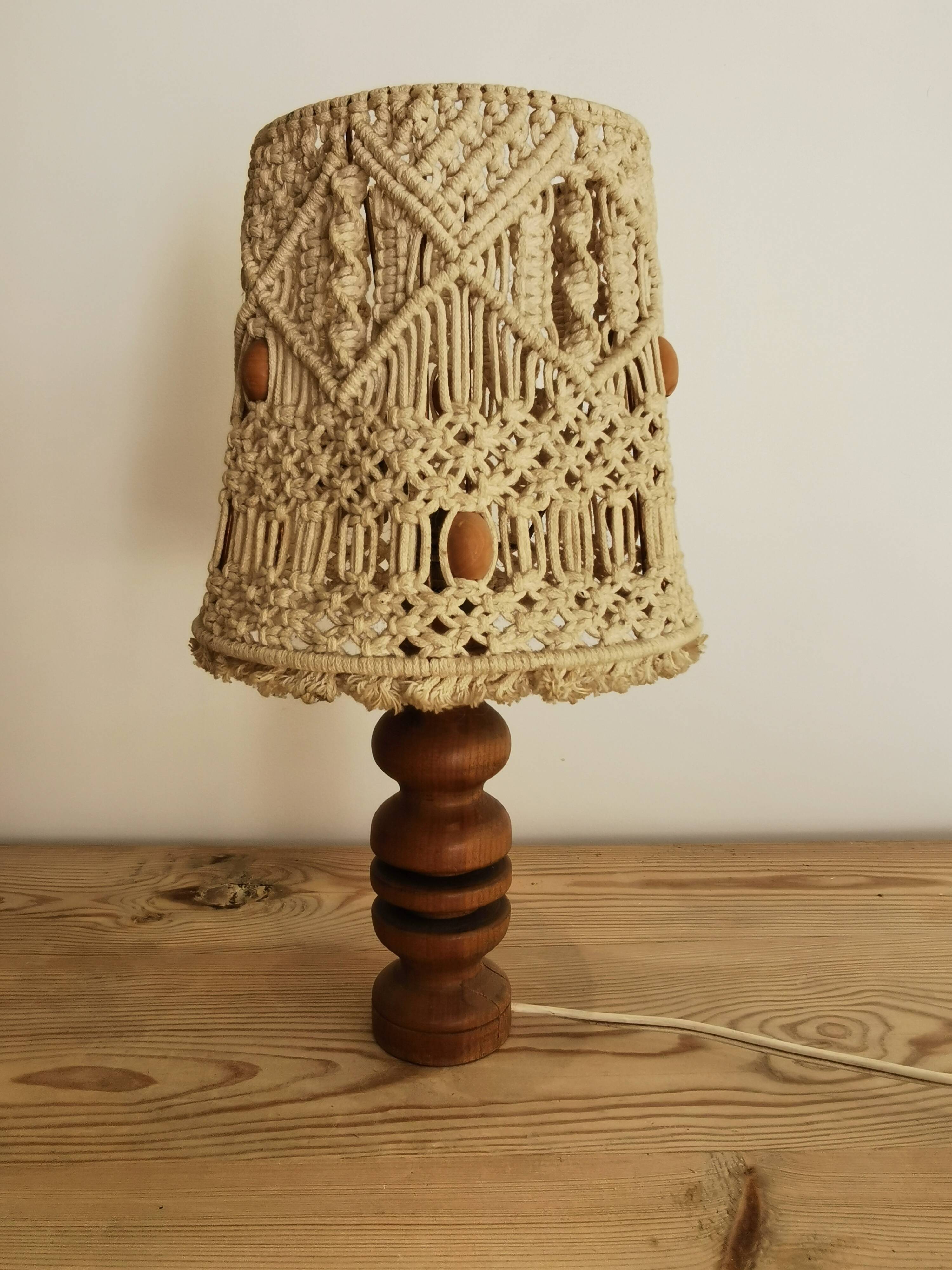 Lampe macramé vintage pied bois
