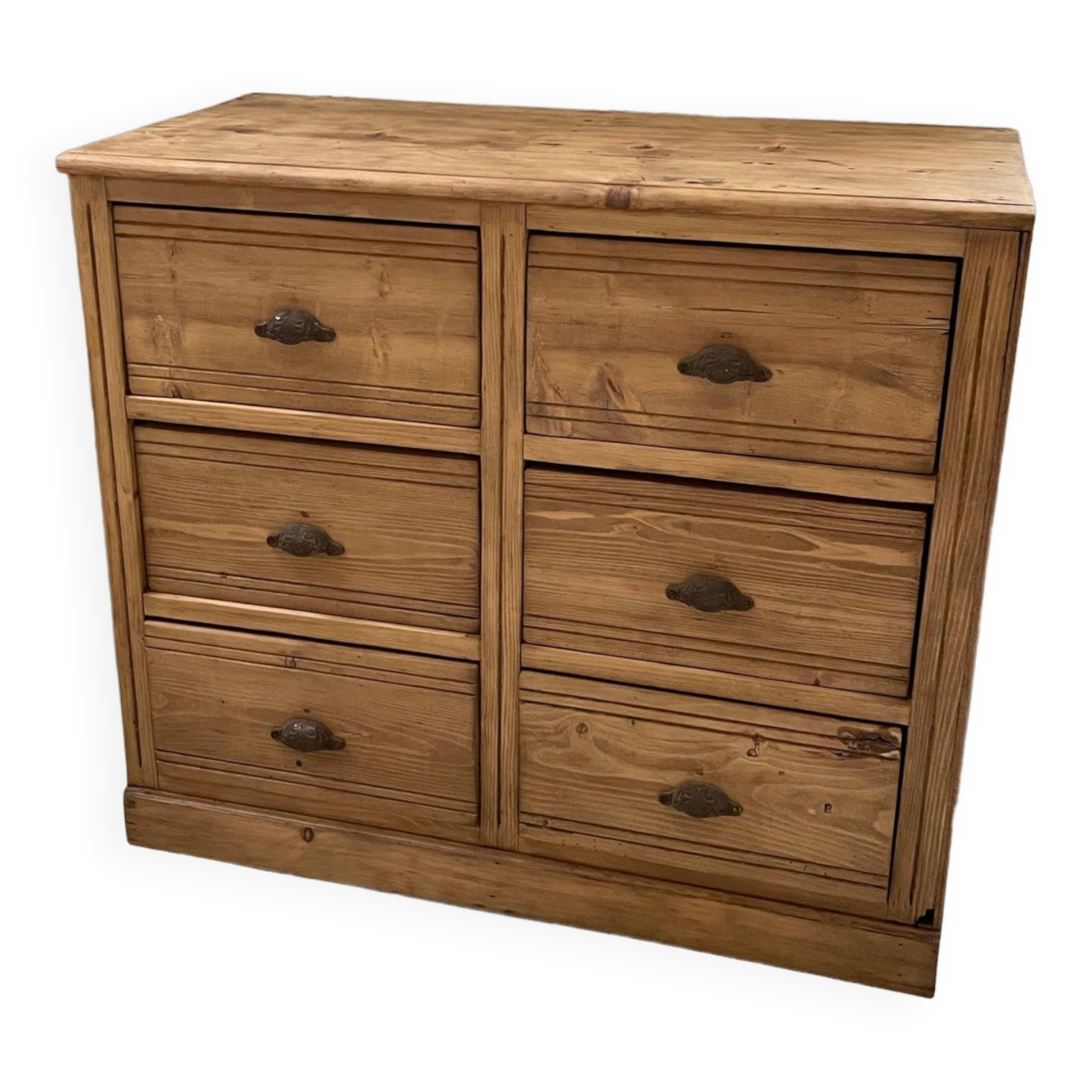 Convenient pine workshop furniture