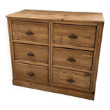 Convenient pine workshop furniture