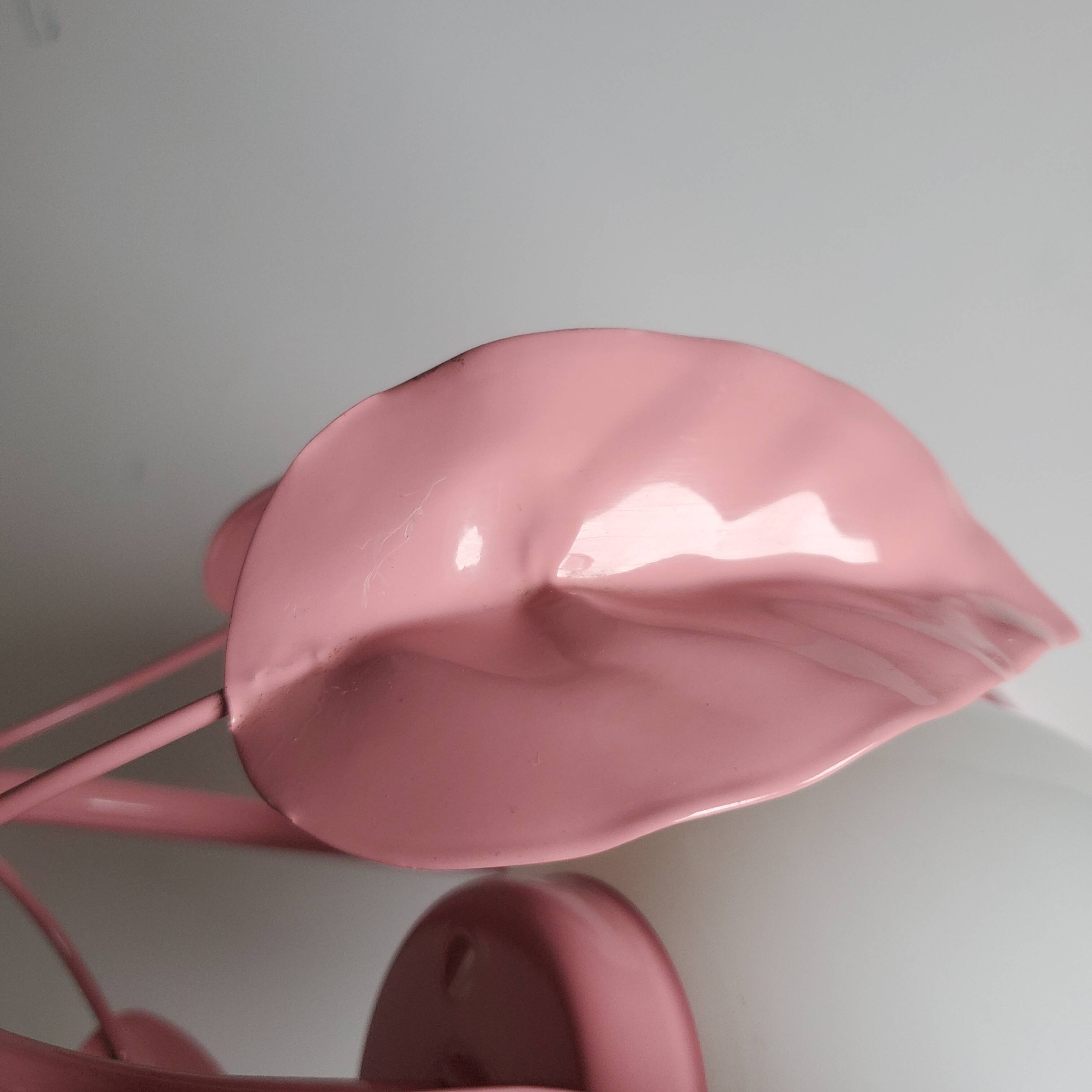 Opaline bedside lamp and pink leaves