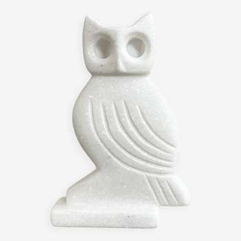 Owl paperweight statuette