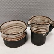 Ceramic set consisting of a sugar bowl and a milk jug from Finns keramik Denmark.