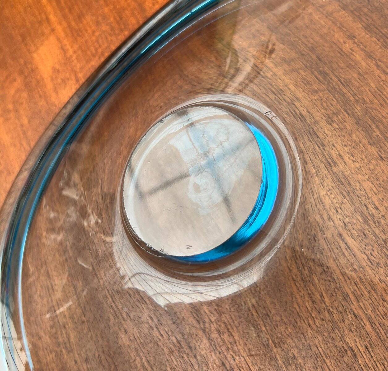 Art glass bowl from the Mid-Century Danish Thule series by Per Lütken for Holmegaard, 1960s.