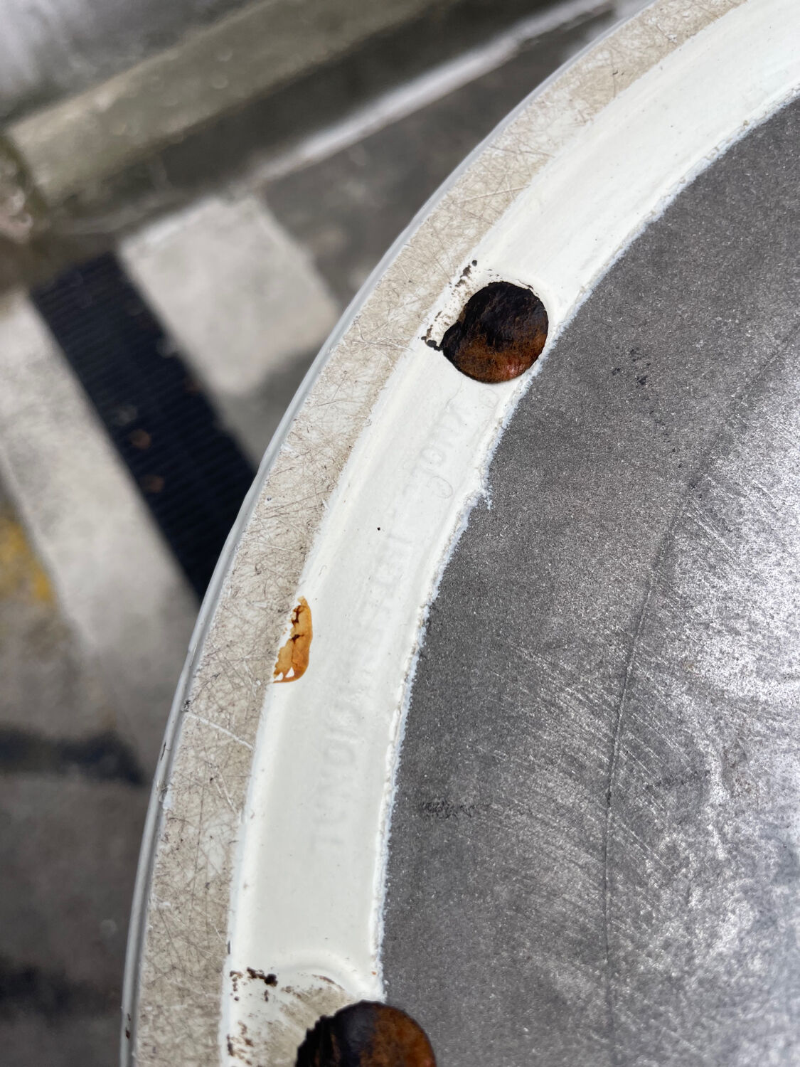 Pair of TULIP Eero Saarinen knoll international chairs