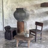 Stool, tabouret or low Japanese-style armchair in brutalist monoxyle radica.