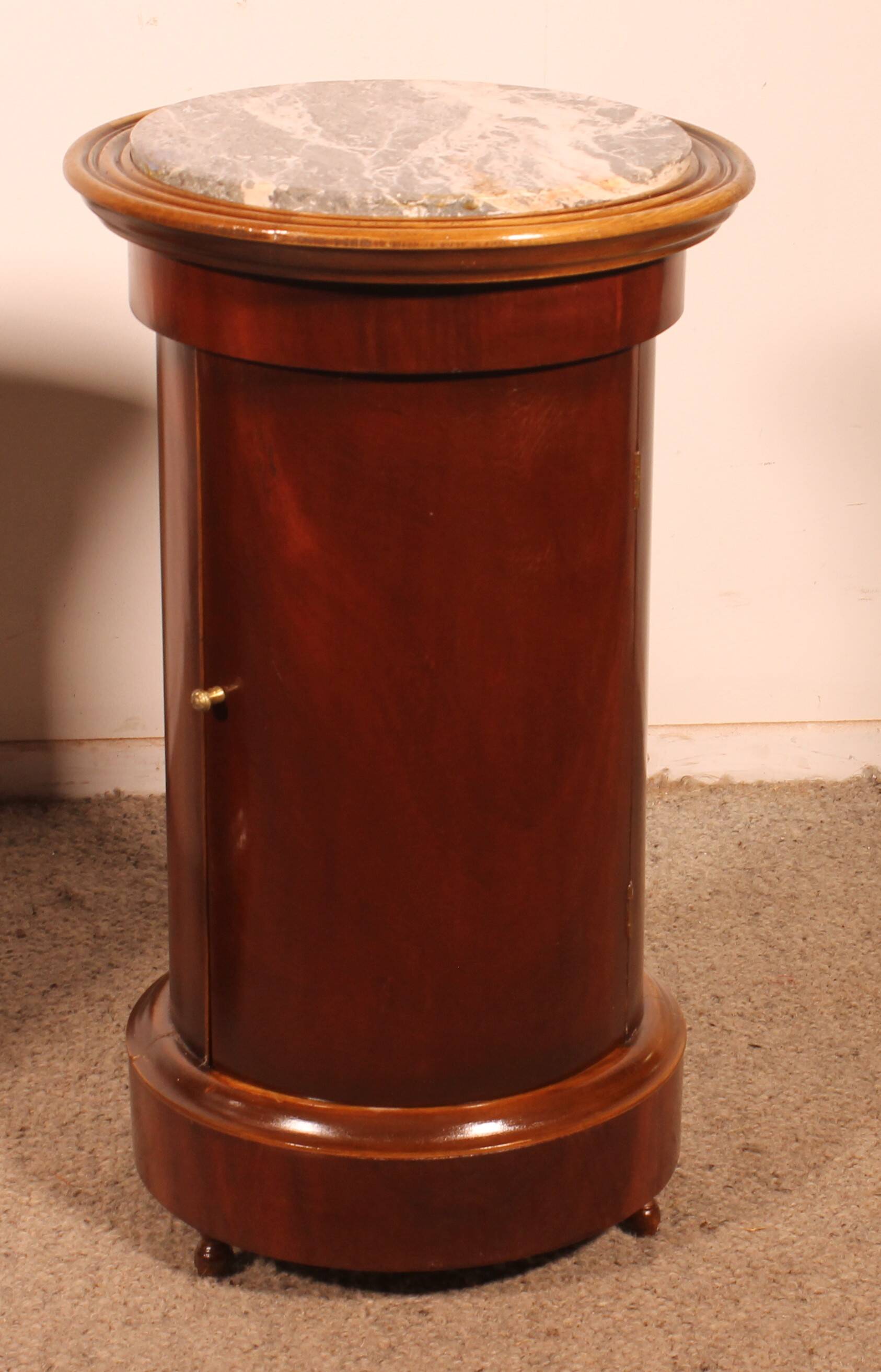 pair of somnos in mahogany