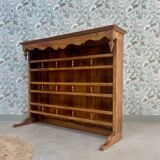 Shelf on foot