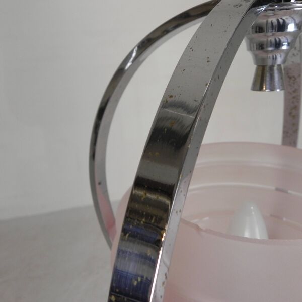 Suspension Art Déco avec abat-jour en verre dans un cadre en chrome, années 1930