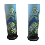 Paire de vases en verres émaillés