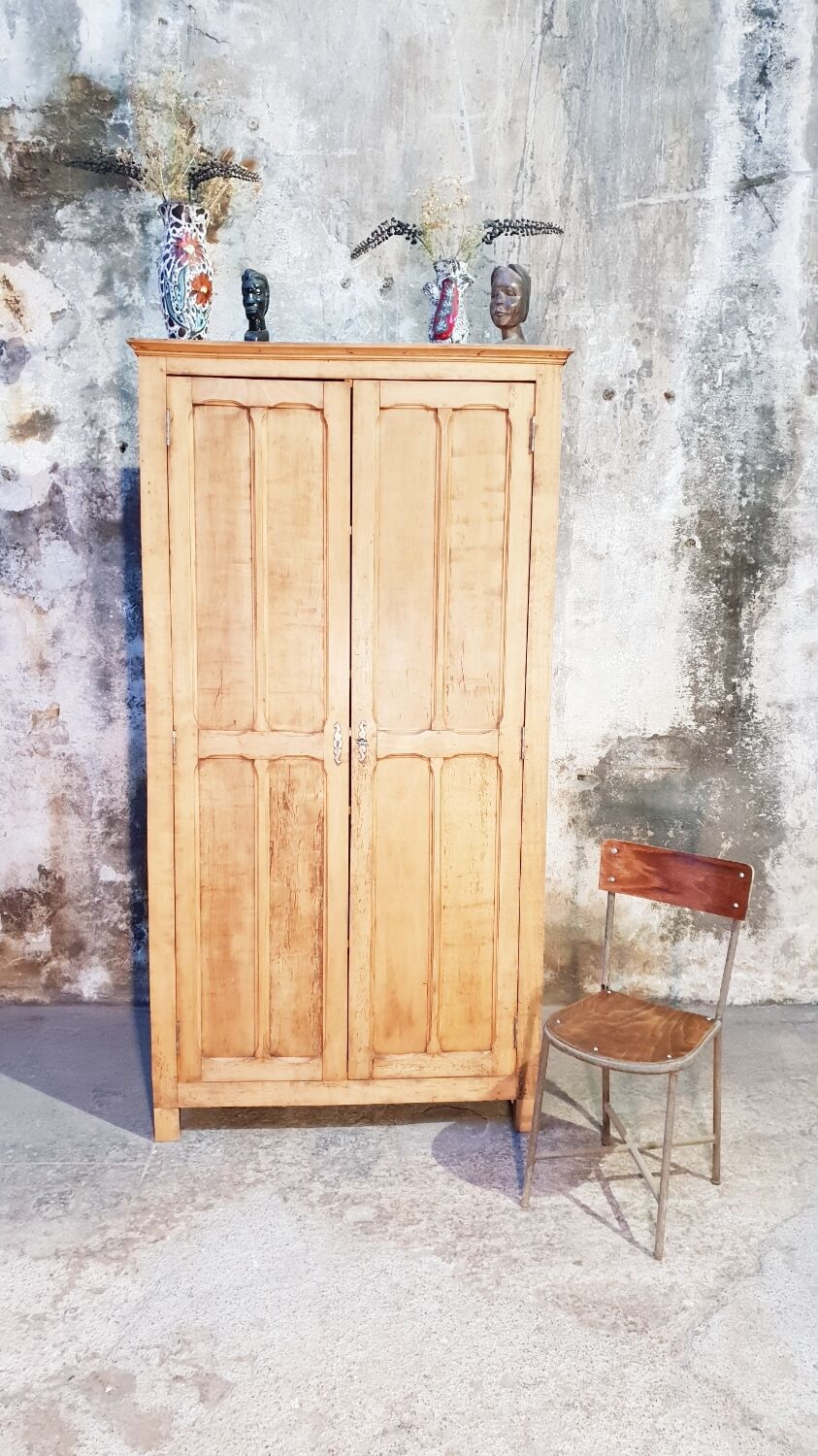 Vintage Parisian wardrobe