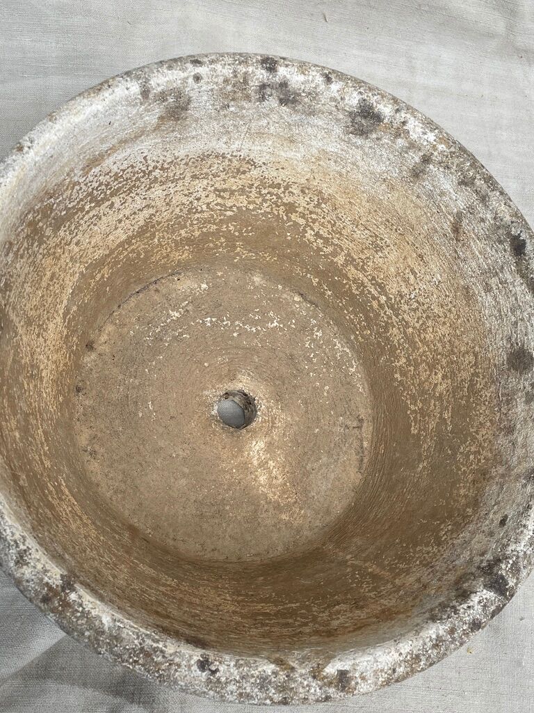 Reconstituted stone planter