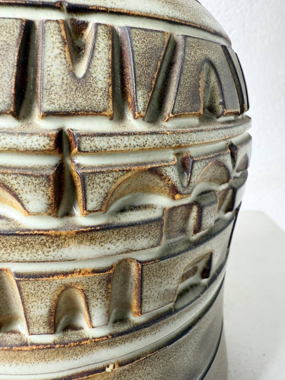 Ceramic table lamp by Marius Bessone