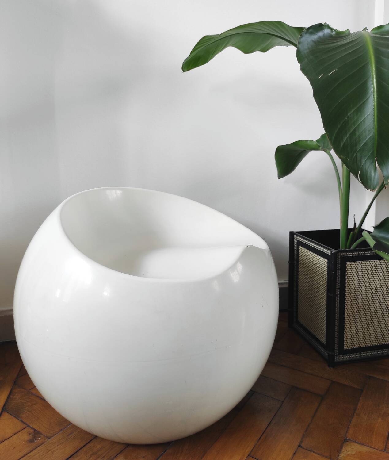 "Ball Chair" armchair