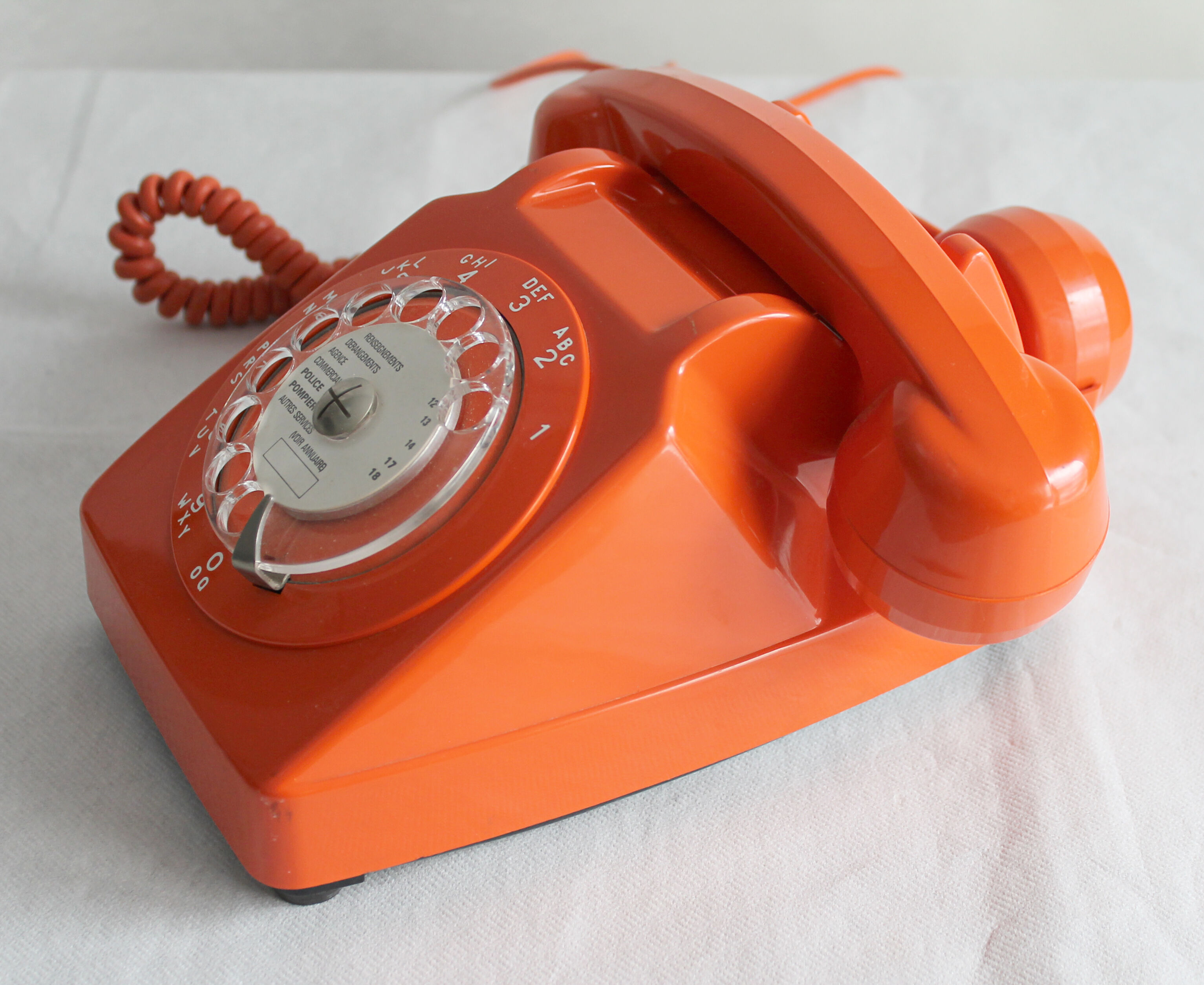 Phone orange 70'