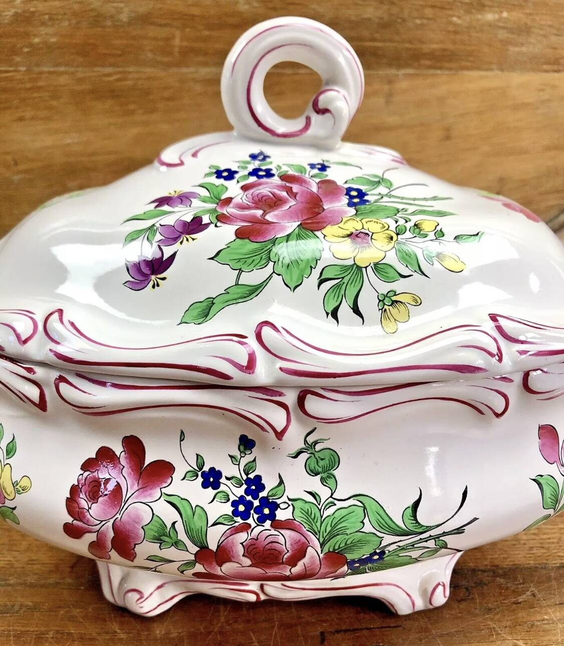 Luneville vegetable soup tureen, street lamp model
