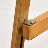 Foldable beech chair