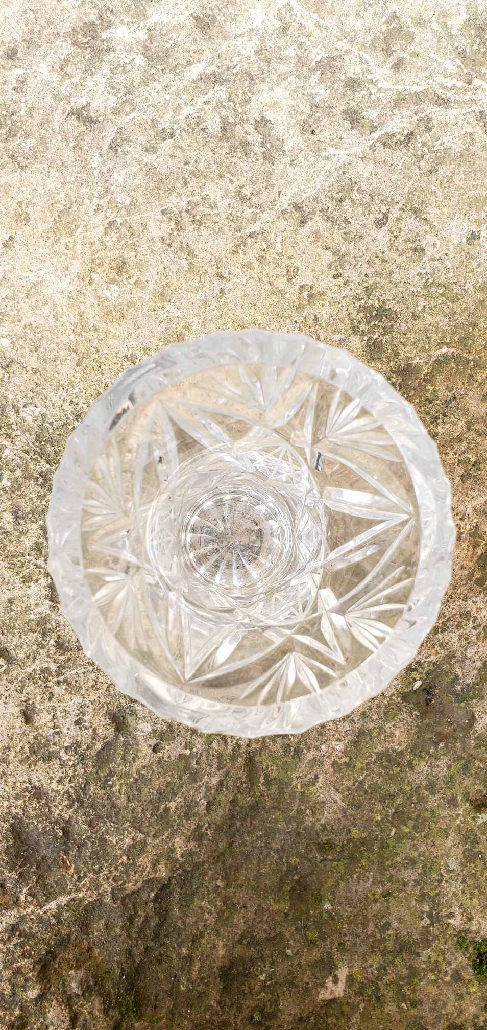 Chiseled crystal vase