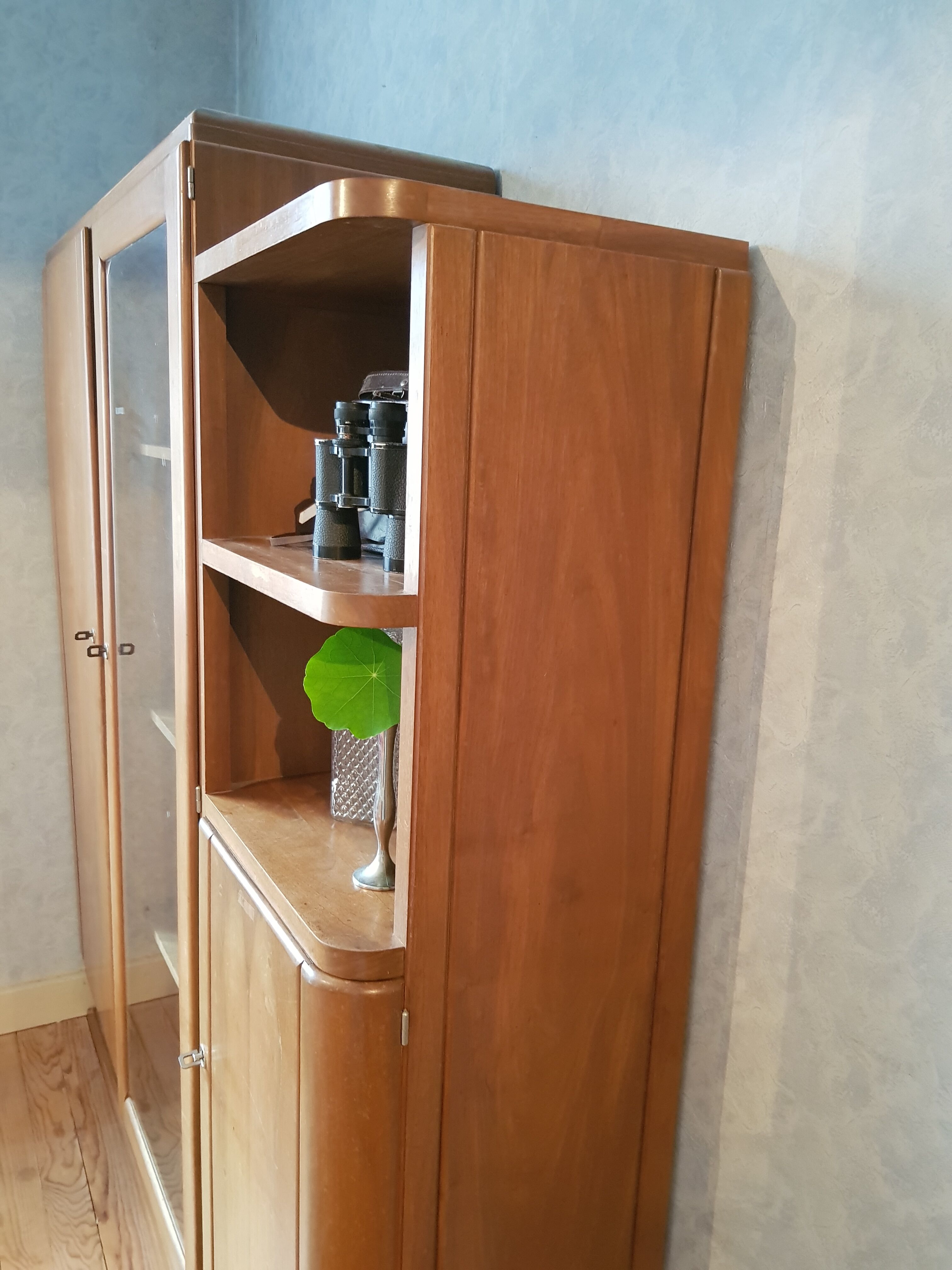Art deco showcase cabinet 1930