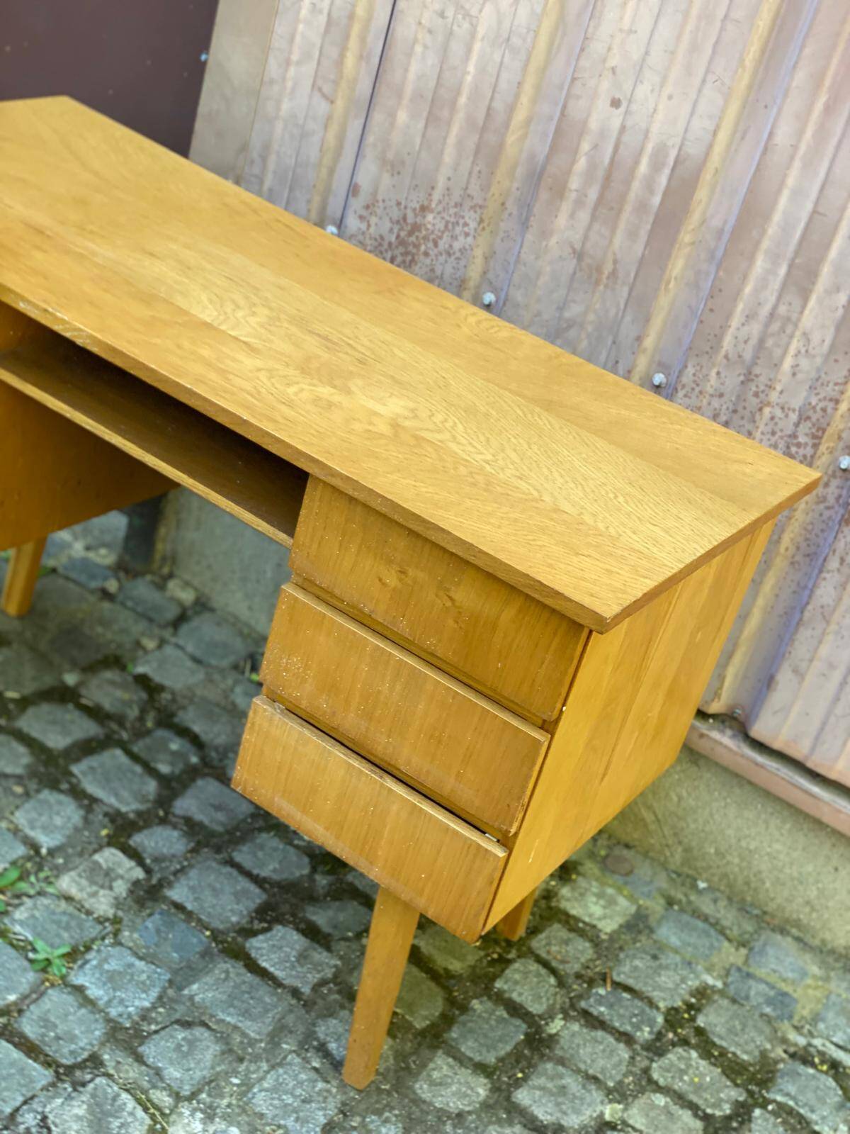 Scandinavian desk from the 1960s in wood, 120cm.