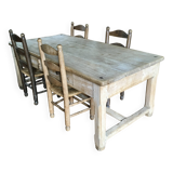 Farm table