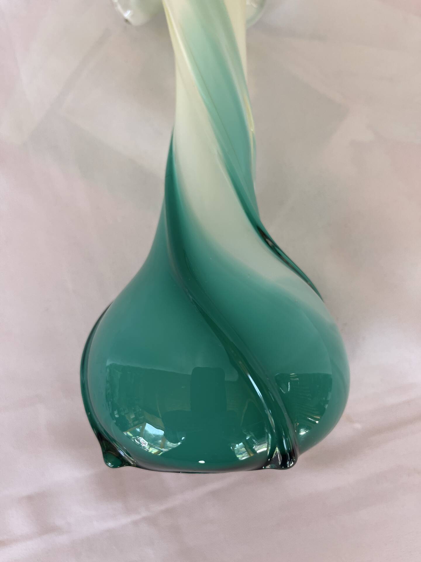Single flower vase