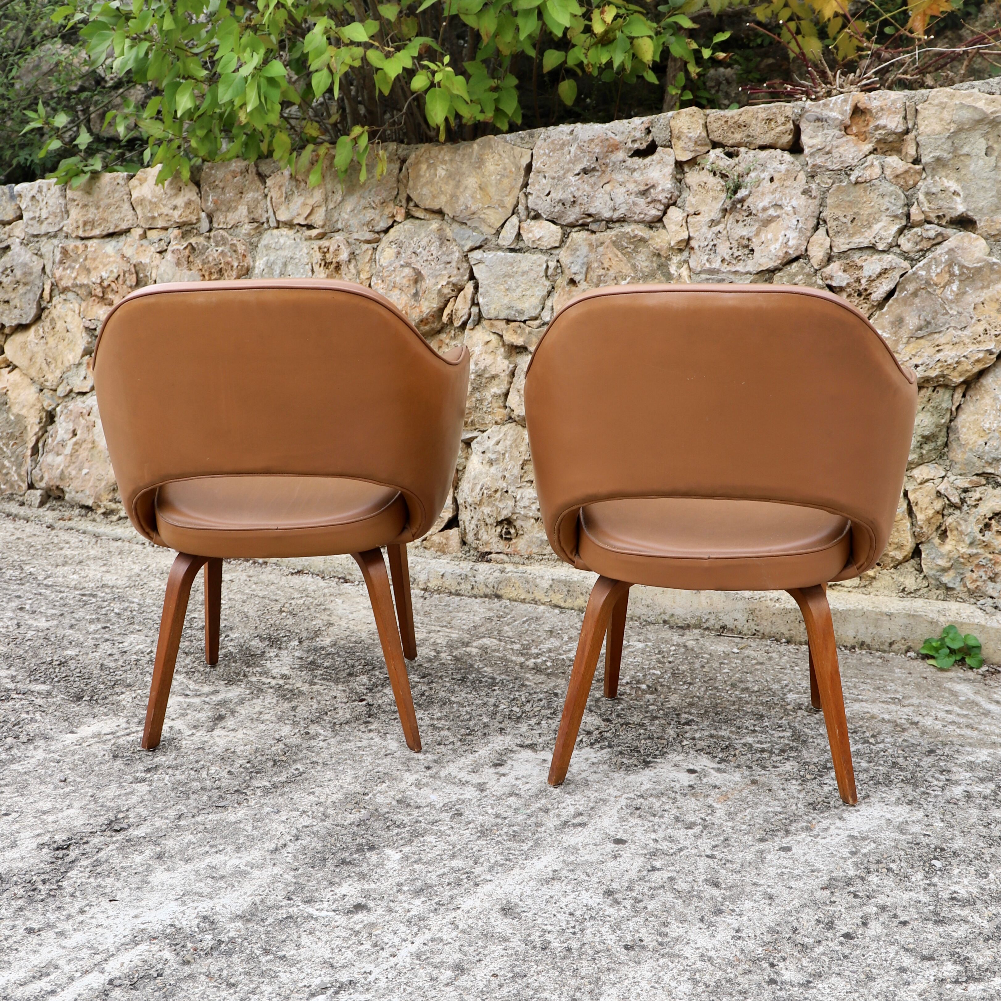 Pair of "conference" chairs by Eero Saarinen for Knoll 1950