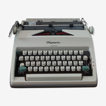 Olympia Monica typewriter