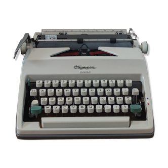 Olympia Monica typewriter