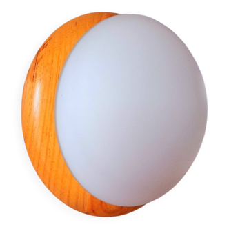 Applique en pin et opaline blanche