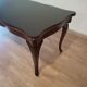 Table Chippendale en acajou XXème avec piano en noyer en verre trempé fumé