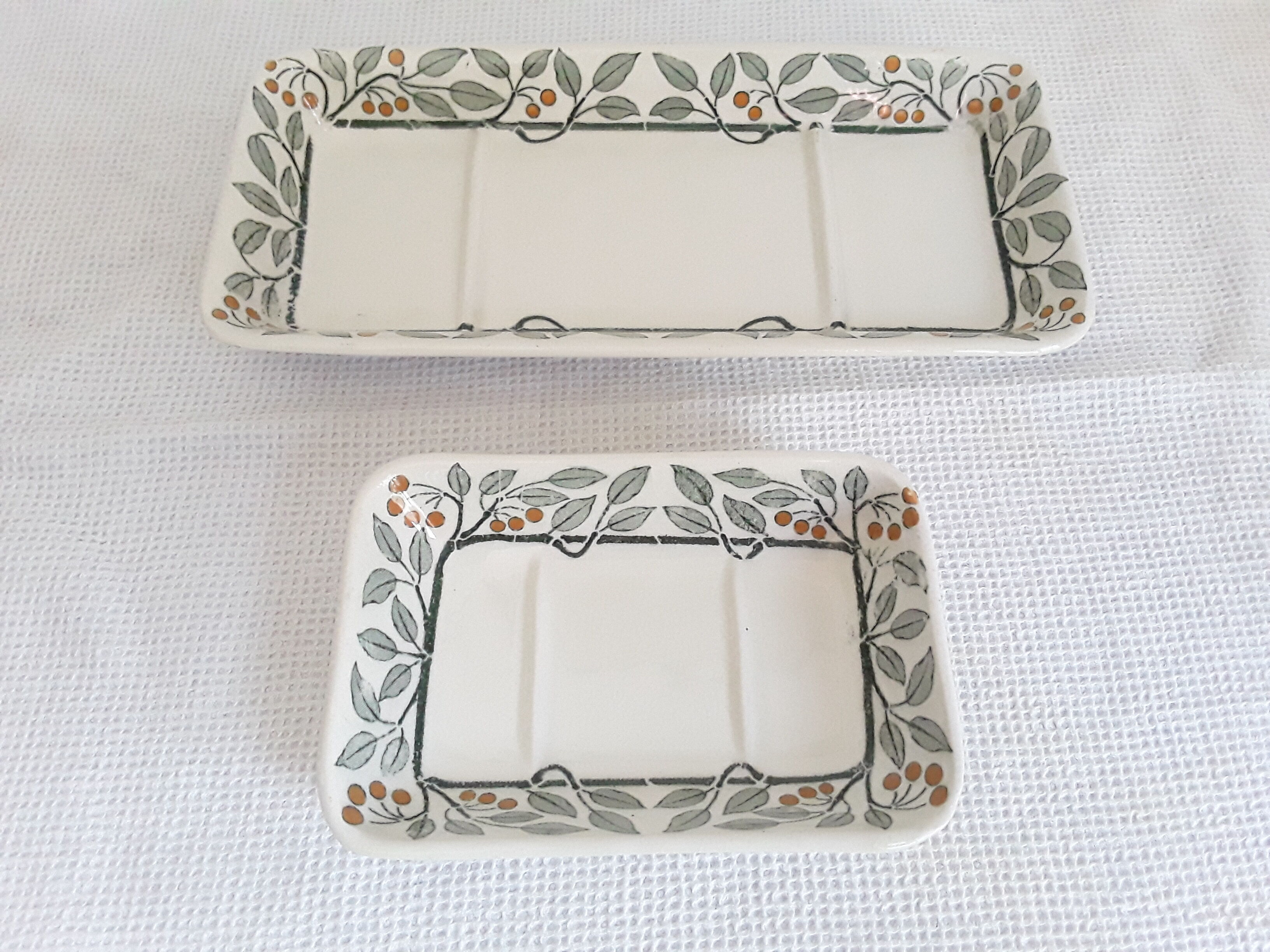 Old soap holder Creil and Montereau