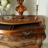 Commode tombeau en noyer style Louis XV, XXème