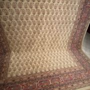 Tapis d'Orient en laine entièrement réalisé à la main