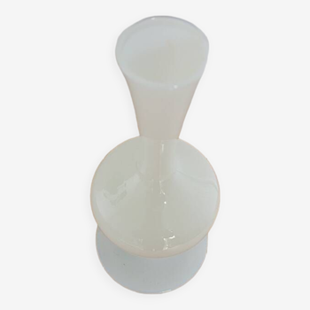 Vase soliflore opaline blanche