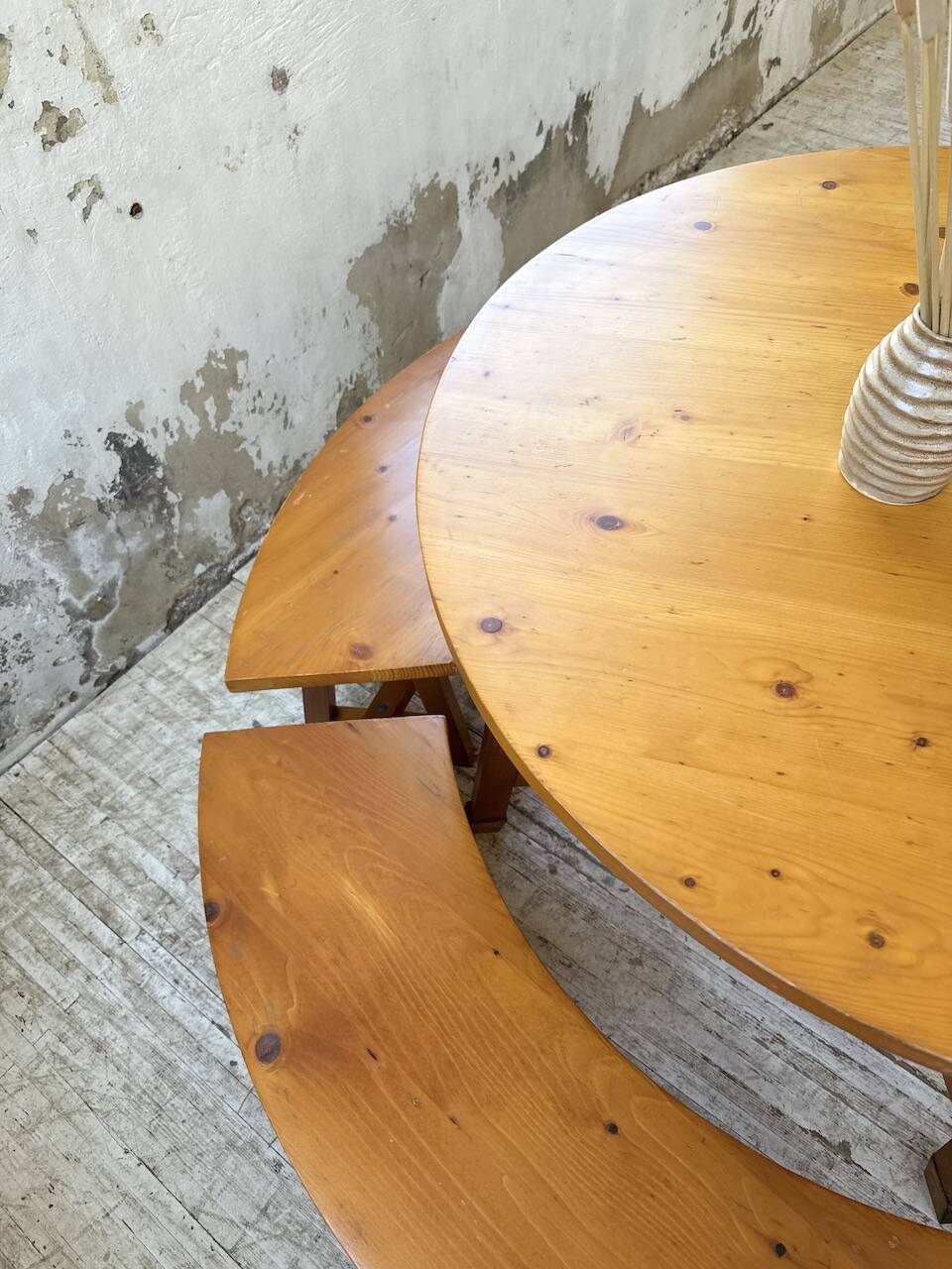 Set of round table and 4 rounded benches, 1950