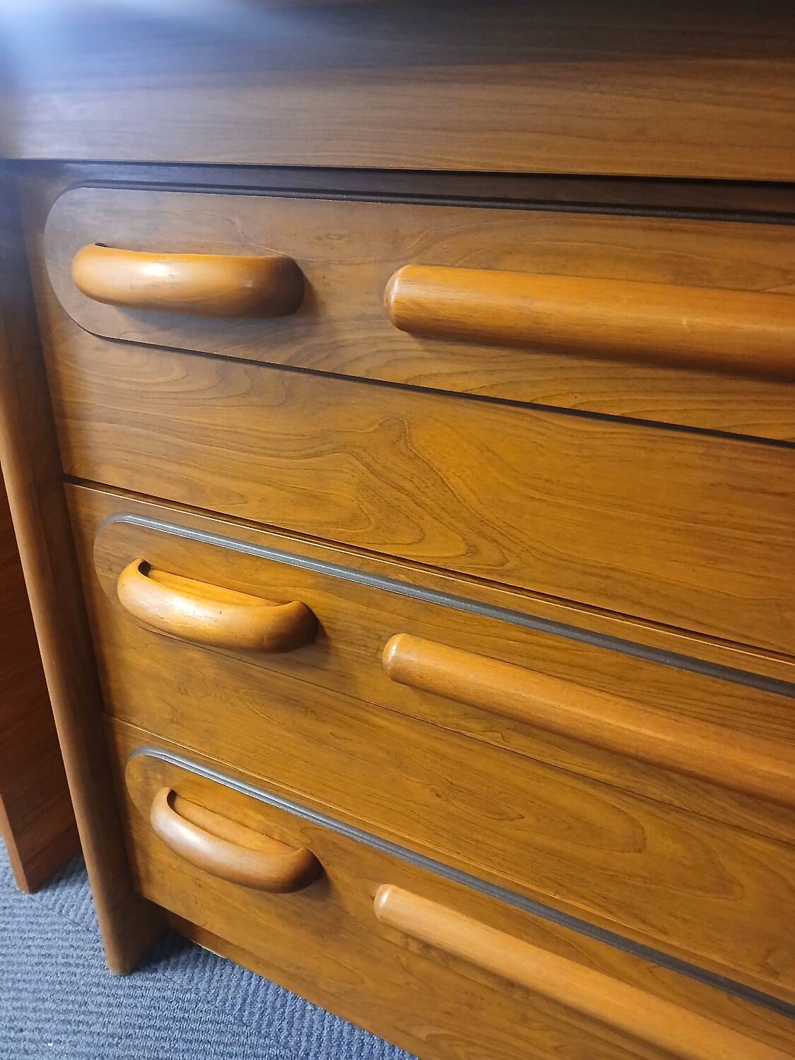 Vintage chest of drawers