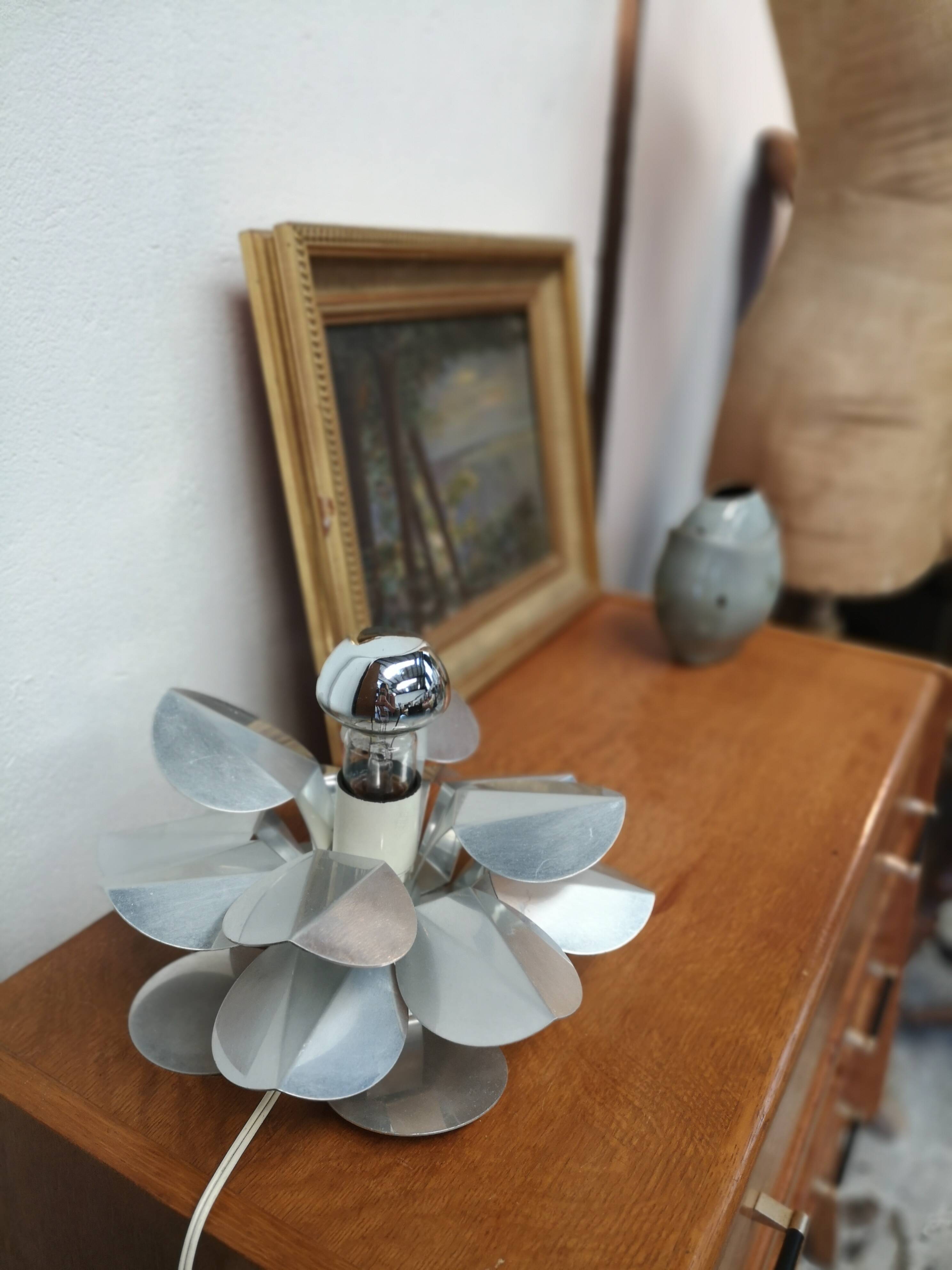 Vintage chromed flower lamp