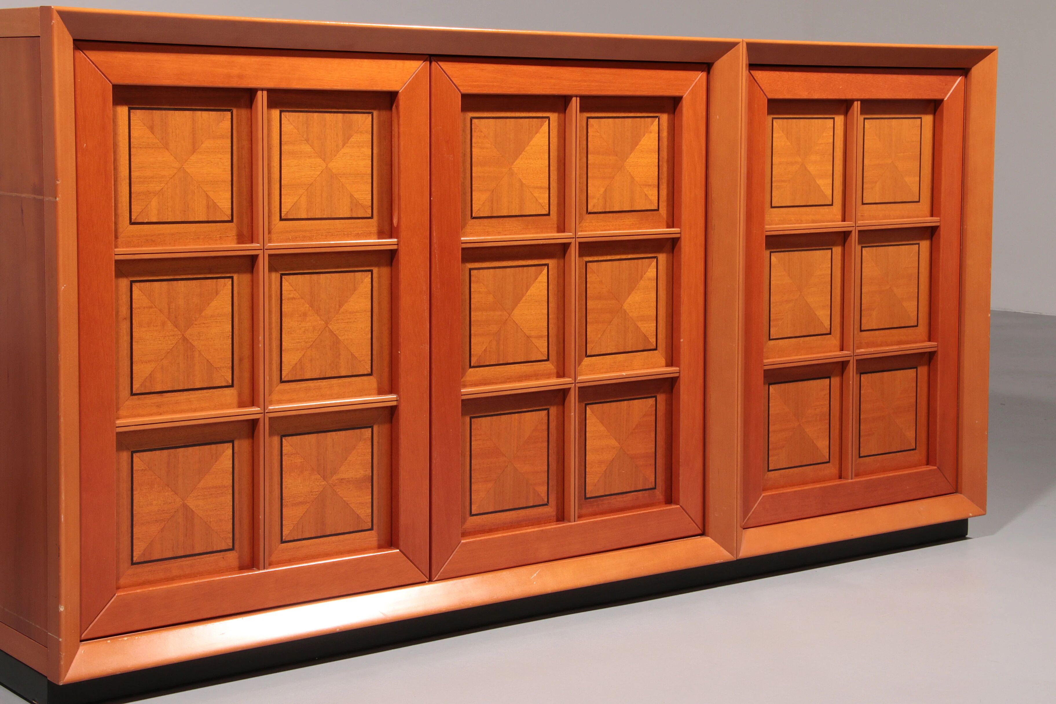 Brutalist Italian sideboard by Caccia alla Volpe for Linea Arredo