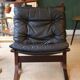 Fauteuil Siesta, Ingmar Relling, cuir noir