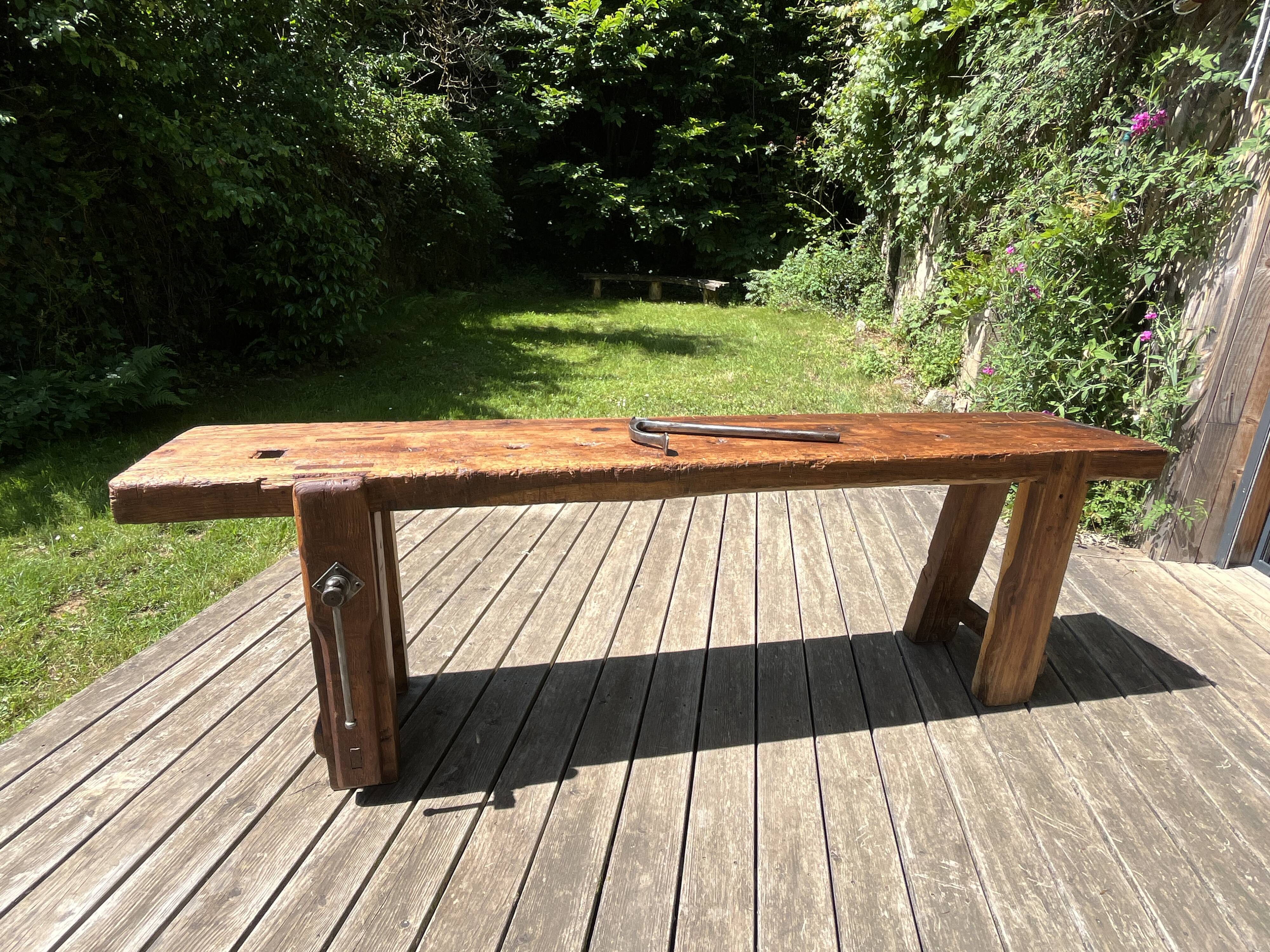 Restored antique carpenter's workbench in solid oak - 245 cm