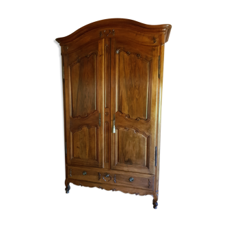 Armoire de mariage en noyer