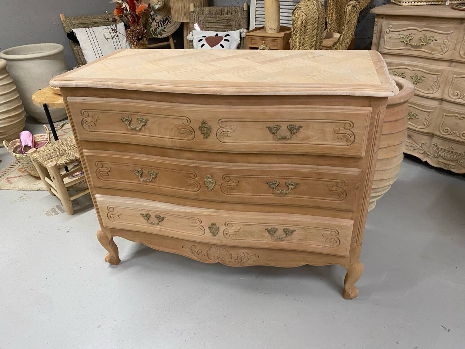 Commode louis XV en bois brut