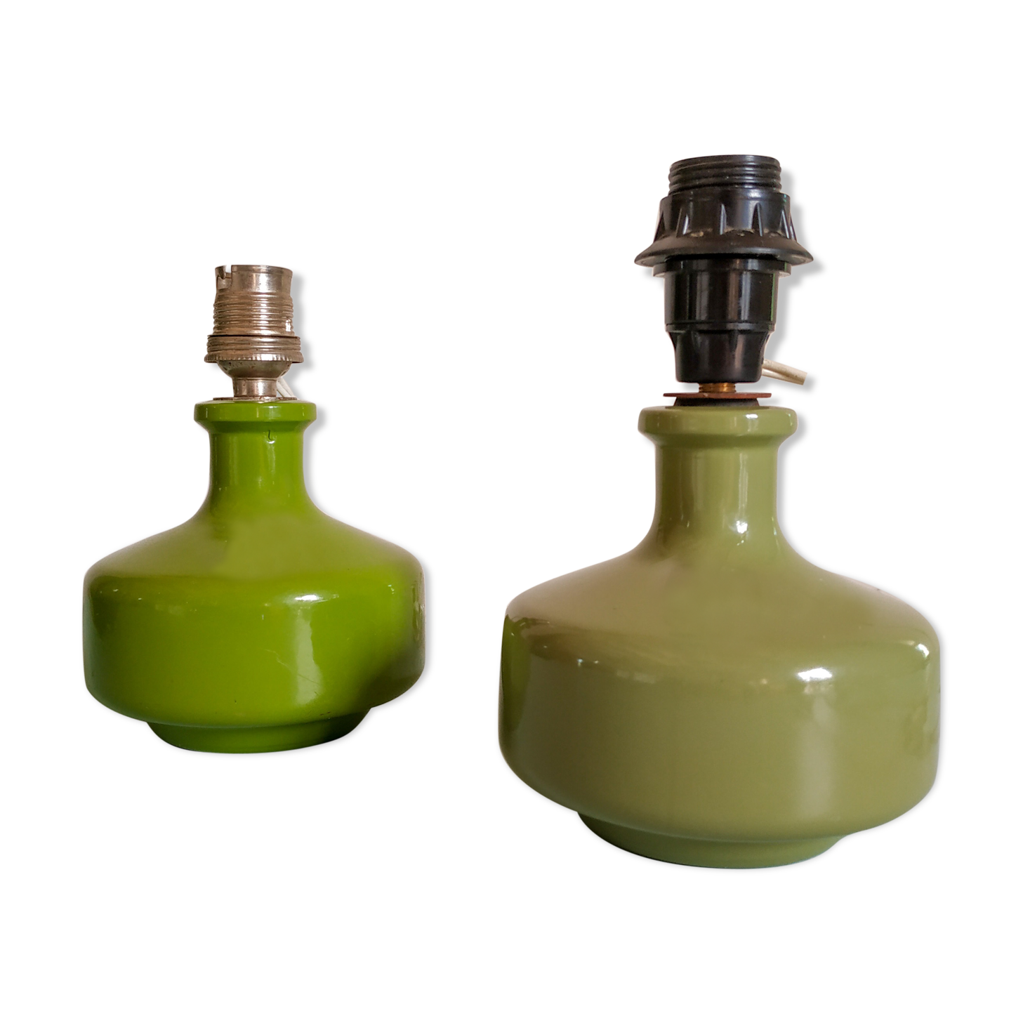 Pair of green vintage lamp feet