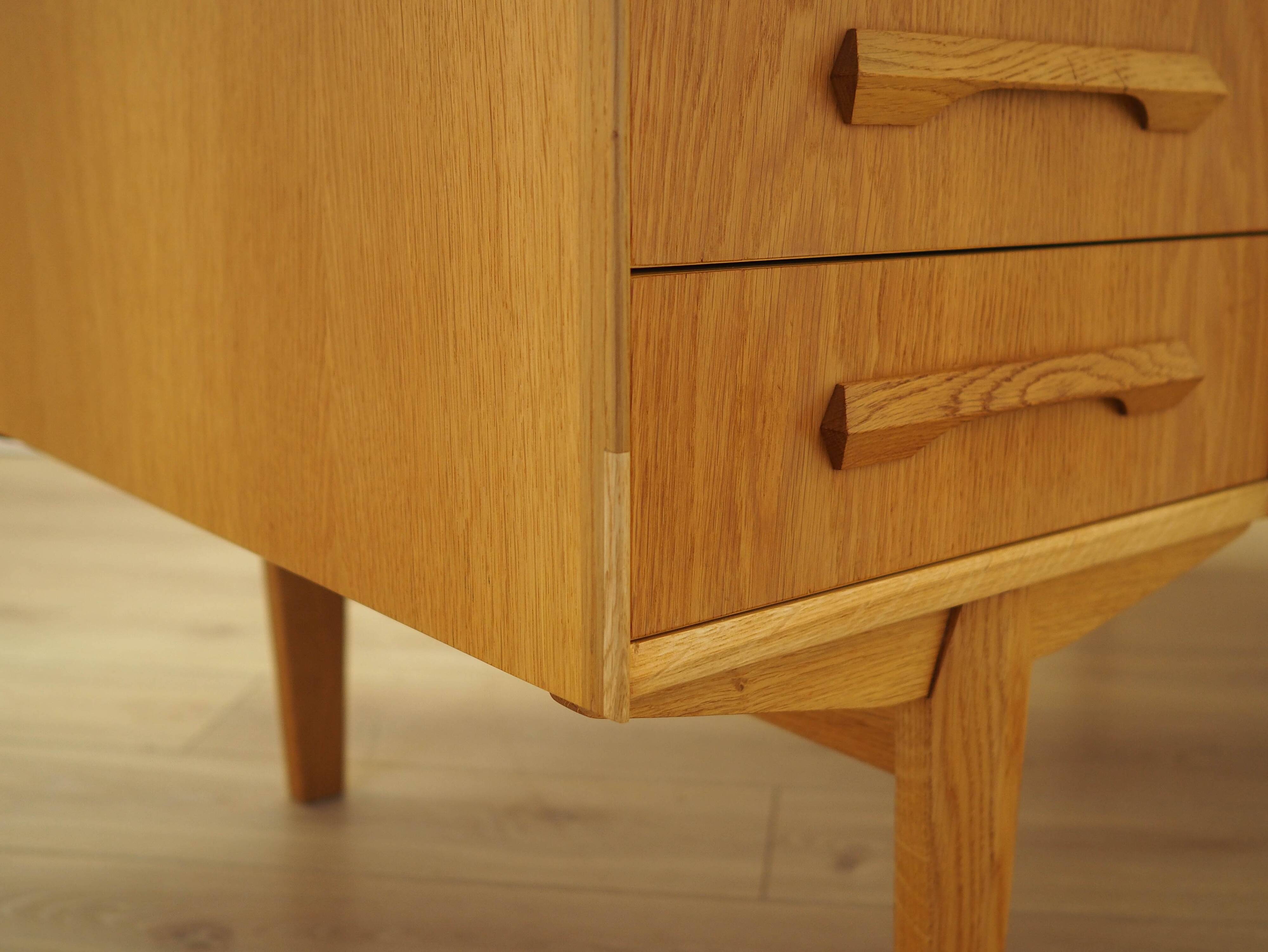 Oak desk, Danish design, 1960s, designer: Henning Kjærnulf