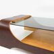 Table basse française du milieu du siècle en contreplaqué wengé courbé avec plateau en verre, années 1960