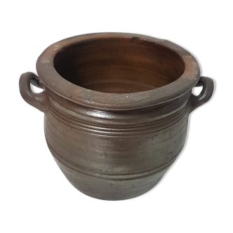 Old varnished sandstone pot